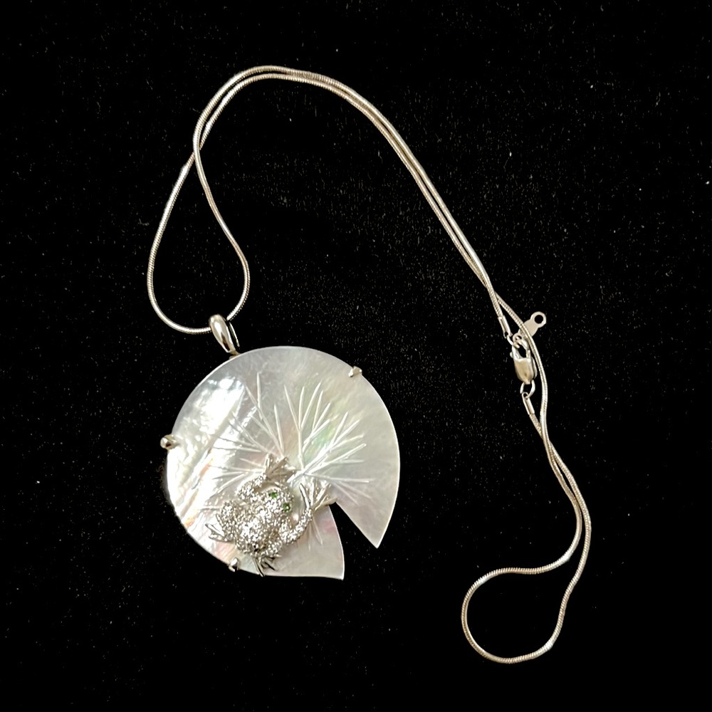Erwin Pearl silver & emerald frog mother-of-pearl lily pad necklace